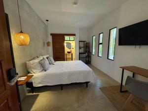 Bahia Selvatica Lodge