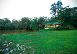 Tusker Inn Forest Lodge