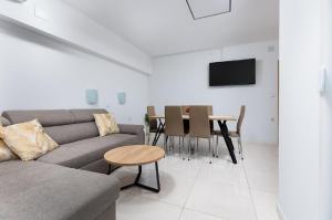 Spacious Family Apartment Aria