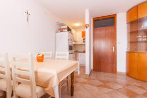 Apartment Zarok Baška