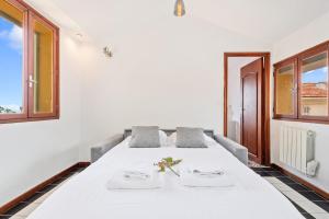 Bastion Ideally located, brightness, sea views