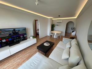 La Manga del Mar Menor, Los Miradores del Puerto