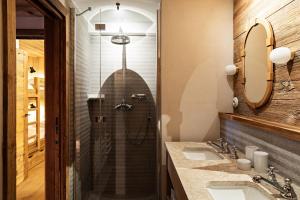 Les Chalets de la Source 2 - Luxe - Skis aux pieds - 14 personnes : photos des chambres