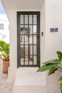 Dar Habibi F saint Laurent