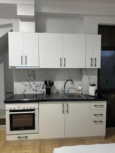 New Boulevard Living - Studio A
