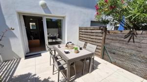 Appartements Vaux sur Mer - LES JARDINS D'AGATHE - VILLA MITOYENNE - marche a pied : photos des chambres