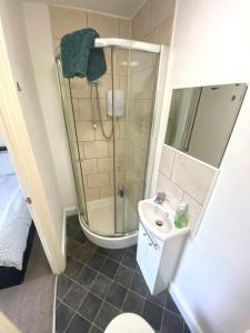 4-5 Bedroom House For Corporate Stays in Kettering