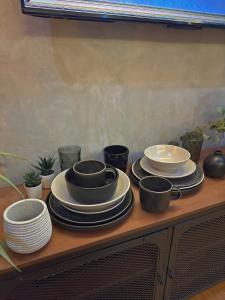 Sleek Designer Studio at Knightsbridge Residences