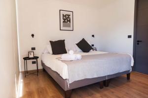 Enjoy Space and Comfort in 2BE in Las Condes