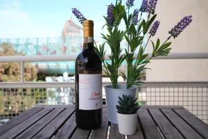 NEW OPENING! Close to St Peter & Free Netflix