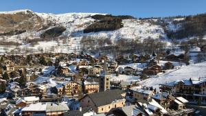 Les Chalets de la Source 1 - Luxe - Skis aux pieds - 10 personnes : photos des chambres