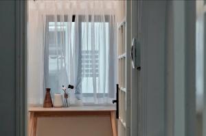 Old Quarter Homestay 302-Private bathroom-Railway