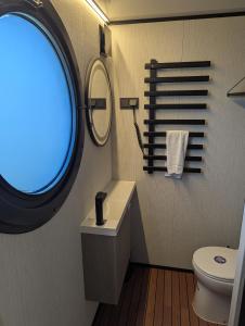 Houseboat 19 20 Sneekermeer