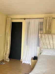 Skyline Luxe Condos ,Elegant STUDIO with WiFi ,Lift and gym in Juja