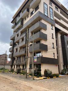 Skyline Luxe Condos ,Elegant STUDIO with WiFi ,Lift and gym in Juja