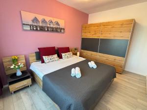 Cloud Sunrise Spacious & King Beds & Free Private Parking