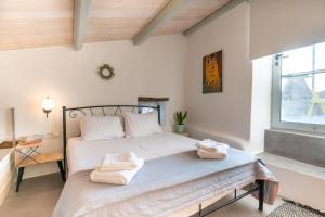 Casa Ellini unique & spacious by 8essentially