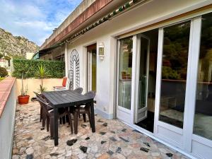 Appartements Azure Horizons Seaside Escape : Appartement 1 Chambre - Côté Mer