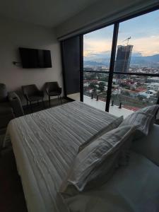 Fantastic 1607 Ser ESCALANTE