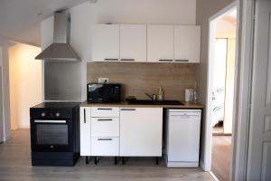Appartements T3 lumineux dans maison avec jardin terrasse et parking Vallee de l Eyrieux : photos des chambres
