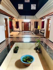 Rooms For Rent Near Isha ,Kovai Kutrallam - 3hvězdičkové hotely ve městě Alāndurai