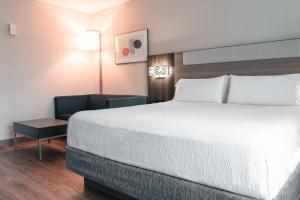 Holiday Inn Express Kingston Central by IHG
