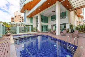 Cobertura Duplex a 100m da Praia com Jacuzzi Privativa