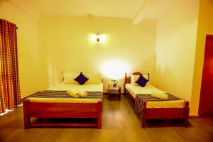 Lagoon House Negombo