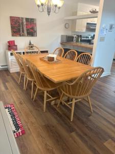 Pet Friendly Condo near Loon with Loon Club passes