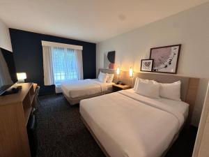 Queen Room with Two Queen Beds room in Comfort Inn Guilford near I-95