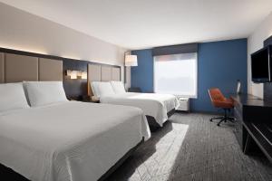 Standard Queen Room with Two Queen Beds room in Holiday Inn Express St. Petersburg North / I-275 an IHG Hotel