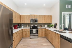 Orlando 2BR Mins to Universal and More