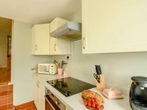 2 Bed in Milford Haven 88529