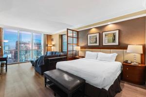 No Resort Fee Strip View Suites+ Free Valet + Pool