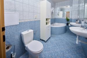 Skyline Penthouse with Terrace