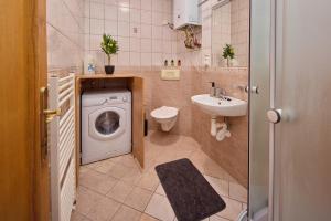 Skyline Penthouse with Terrace