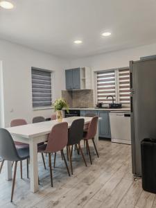 Freya House Valea Avrigului