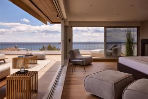 Casa Volare, Penthouse Retreat - Athenian Riviera