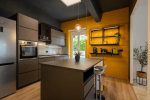 Maia - Luxury Apartment in Monteverde