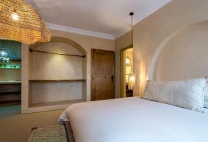 Apartment in Gueliz, Riad style, equipped & central