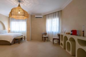 Apartment in Gueliz, Riad style, equipped & central