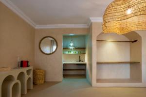 Apartment in Gueliz, Riad style, equipped & central