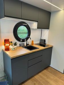 Maison flottante moderne