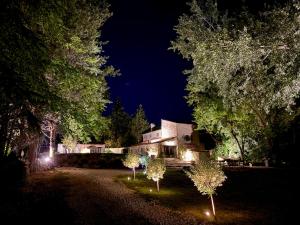 Villas Quiet Provencal bastide with pool close Lourmarin : photos des chambres