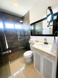 Pelicanos Playa del Carmen cerca de la 5a avenida y pasos de la playa 2 recamaras