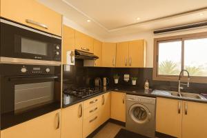 Cosy ensoleillé 2CH proche de Mosquee hassan II et corniche