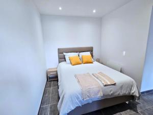 Maisons de vacances Maison d-exception sur la ligne droite des Hunaudieres : photos des chambres