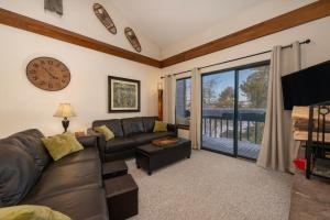 Outdoor Pool, Fireplace, Athletic Club, Covered Balcony with Views