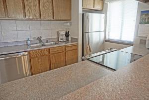 Outdoor Pool, Fireplace, Athletic Club, Covered Balcony with Views