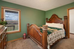 Pet Friendly - Cozy & Modern Cabin - Surrounded by Nature